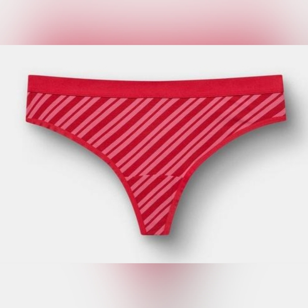 B2G1F NWT Torrid Elastic Striped Design Thong, 00 (Size 10)